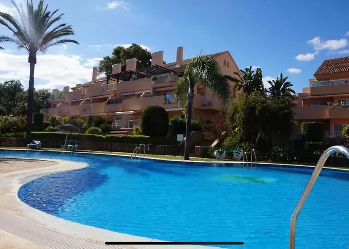 דירה Piso-lechuza Elviria 2 Bedrooms 4 Guests Penthouse-maisonette In Elviria-marbella- Urb Jardines De Santa Maria Golf